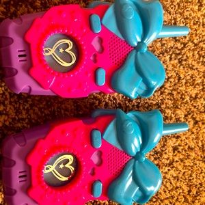 Jojo walkie talkies